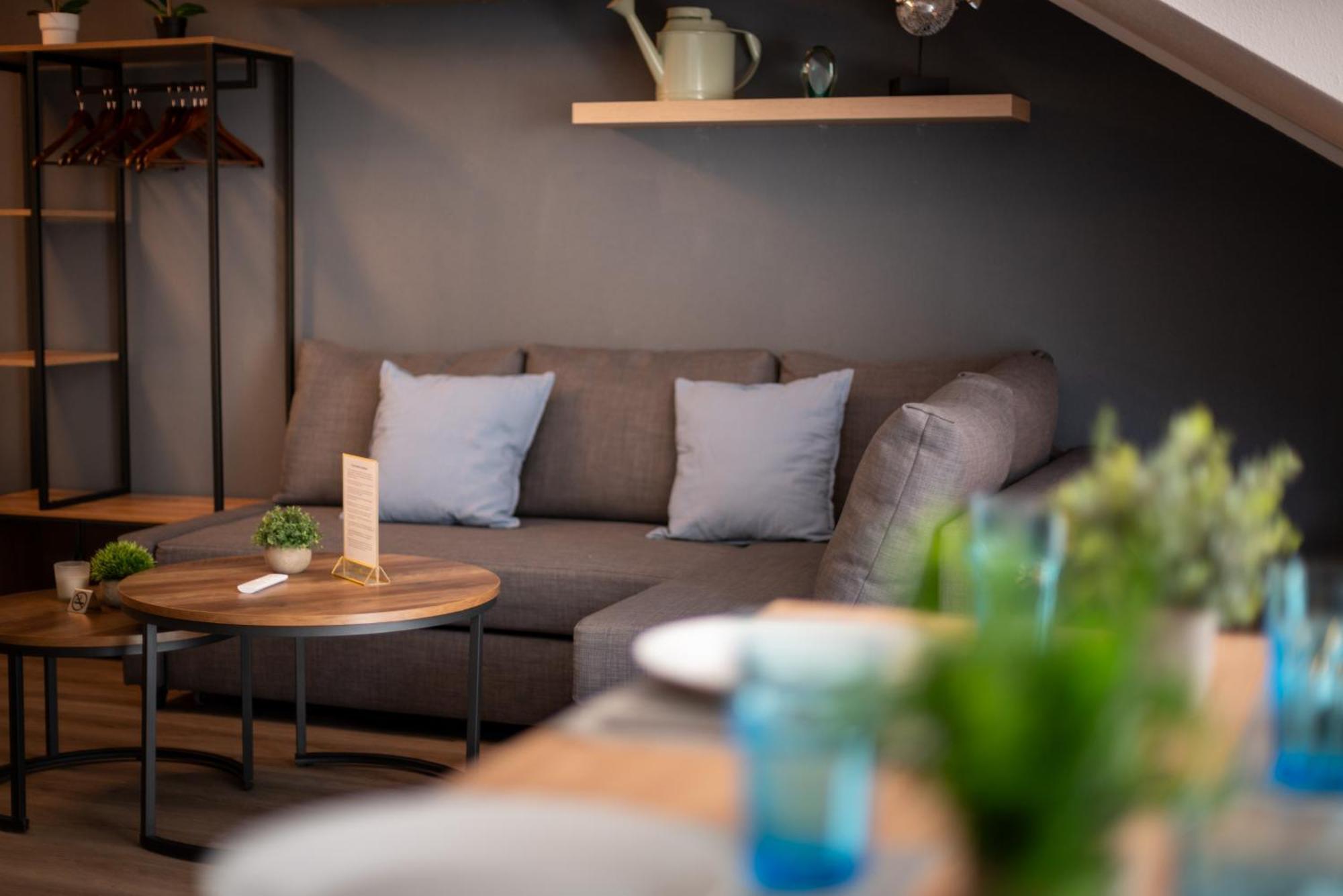 Federnest - Luxus-Studio - Kingsize Boxspringbett - Home-Office Mit Monitor Und Drucker - 11 Min Hbf Duisburg Eksteriør billede